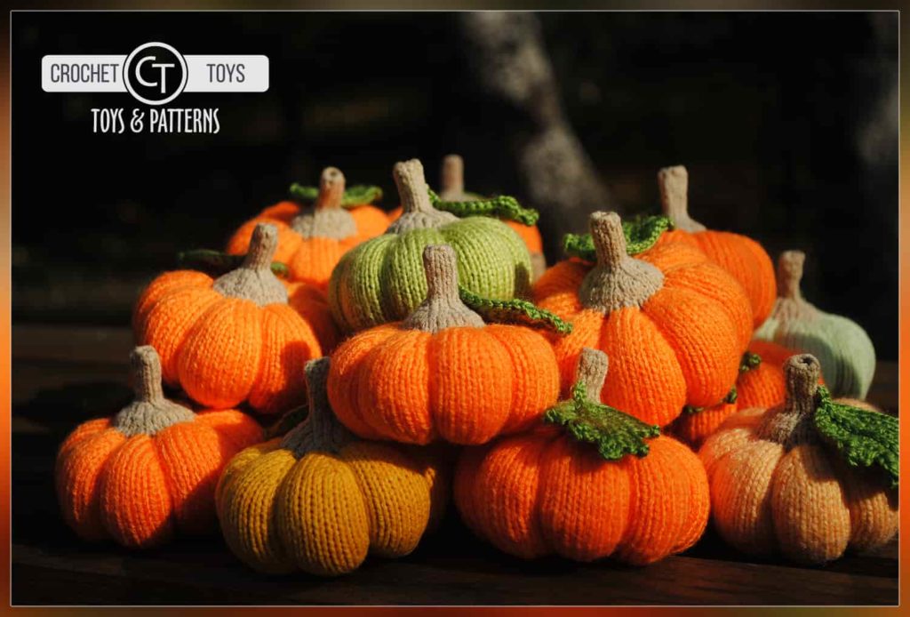 Crochet pumpkins