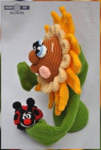 Crochet sunflower