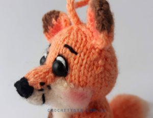 Knitted fox